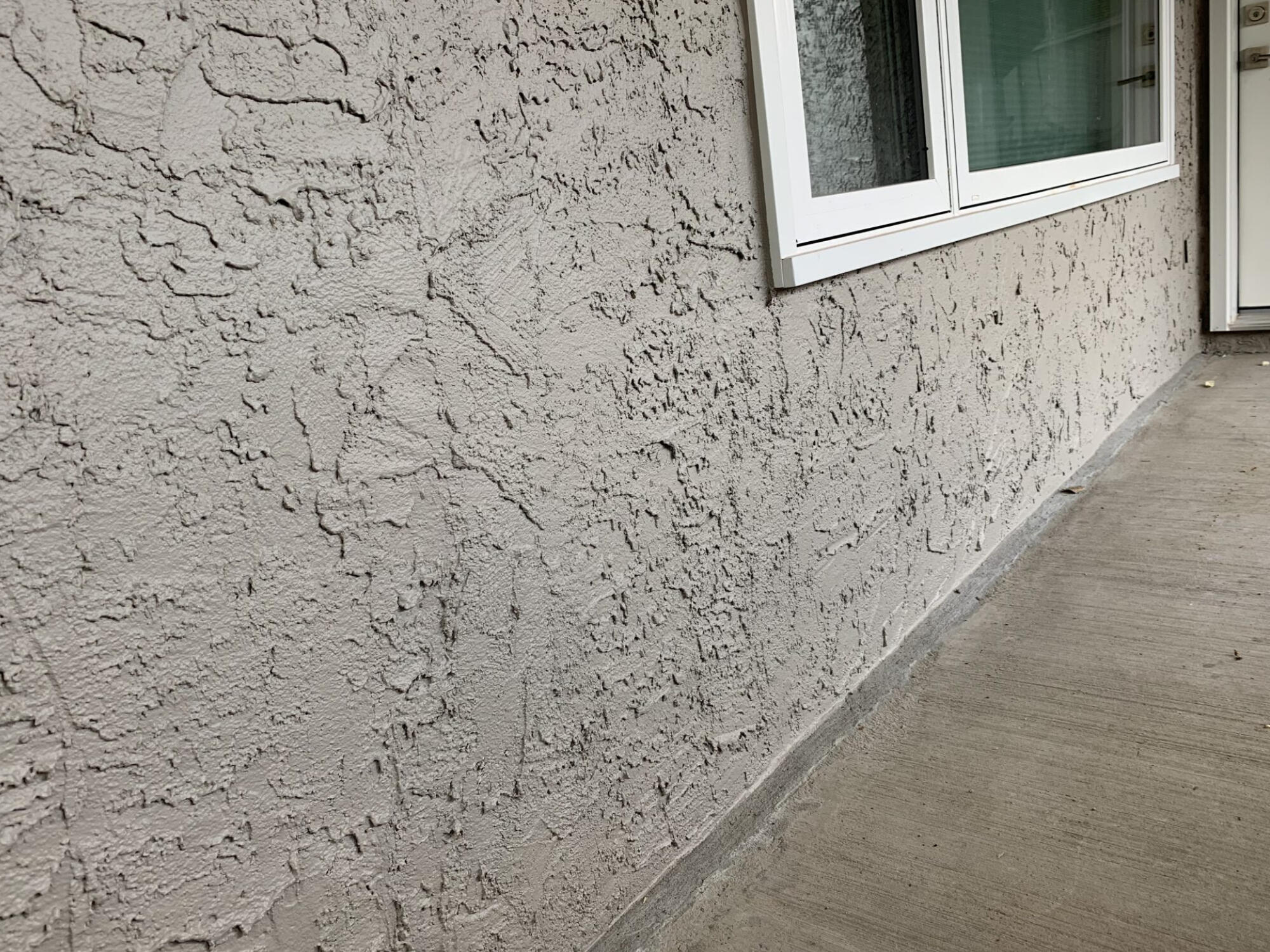 STUCCO REPAIR FOR NEW PAINT OR RENOVATIONS STUCCO REPAIR FOR NEW PAINT OR RENOVATIONS